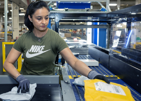 USPS sees $9 billion net loss in FY 2025