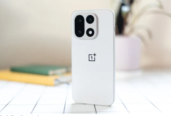 The OnePlus 15 is the phone to buy if you hate charging your phone