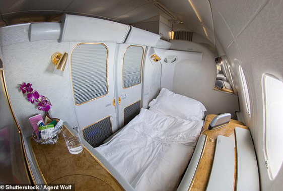 first-class-travellers