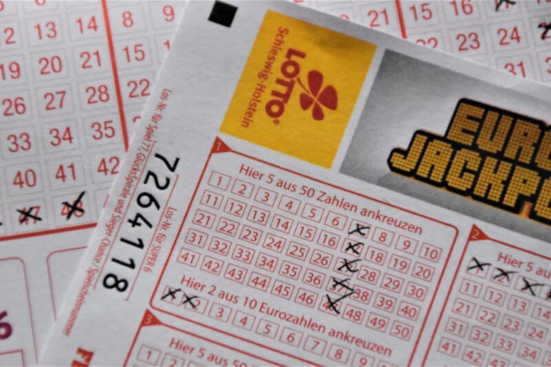 Today’s biggest lottery winners and their lucky numbers