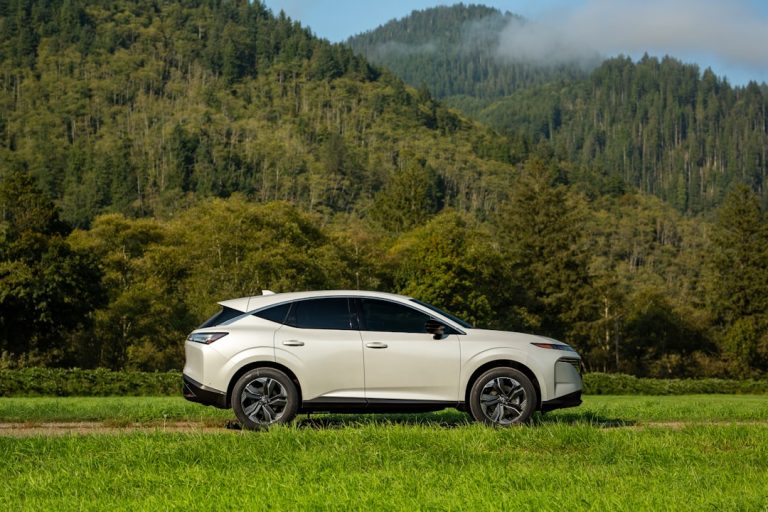 2026 Nissan Leaf crossover